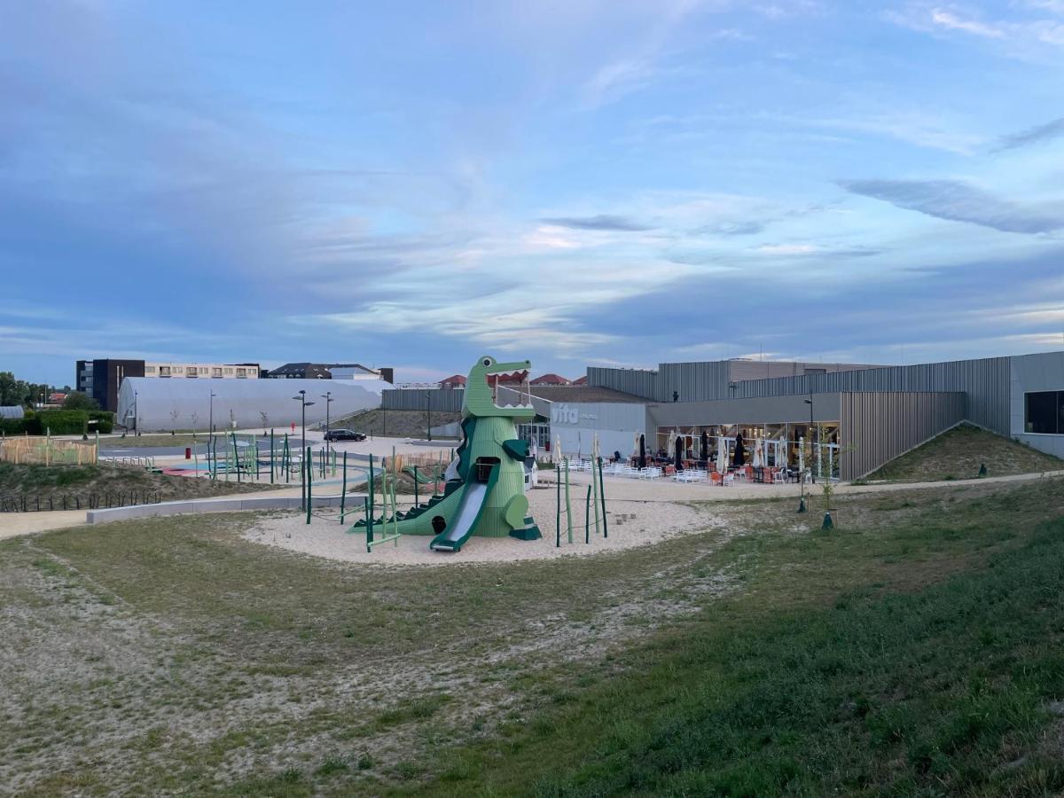 Hotel Acropolis " Op Het Sportiefste Park Van De Kust " ミデルケルケ エクステリア 写真