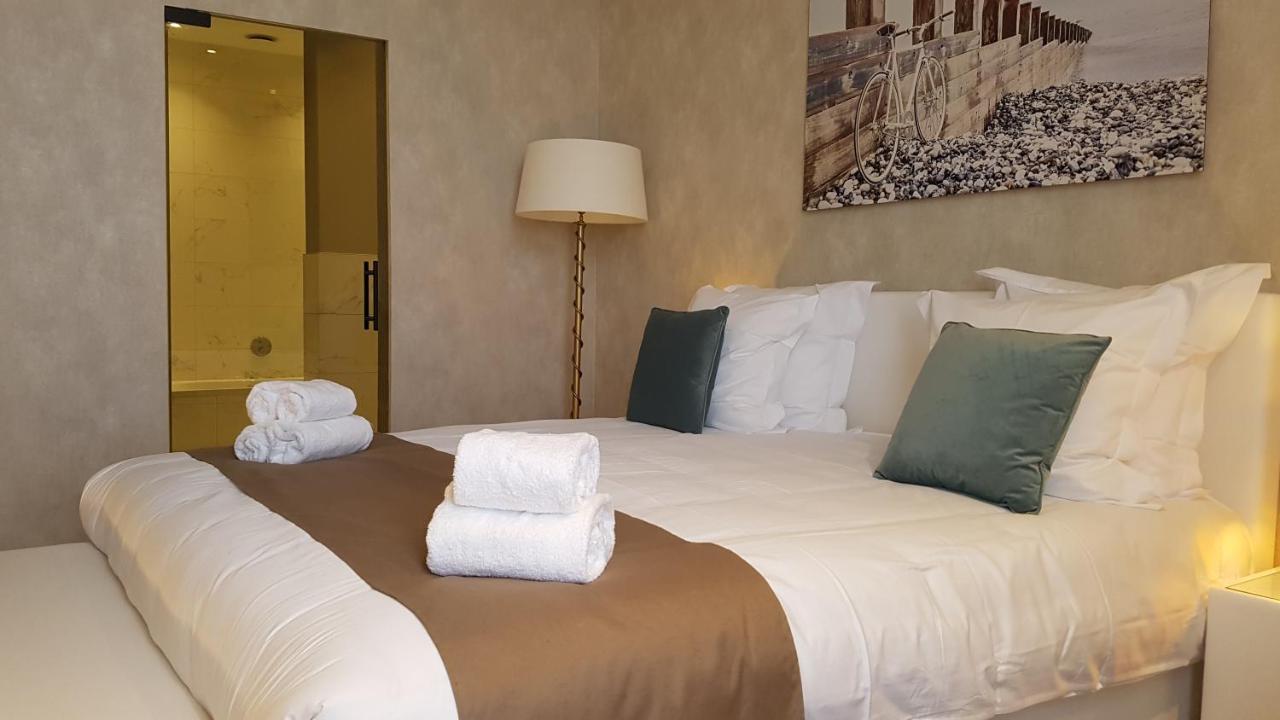 Hotel Acropolis " Op Het Sportiefste Park Van De Kust " ミデルケルケ エクステリア 写真