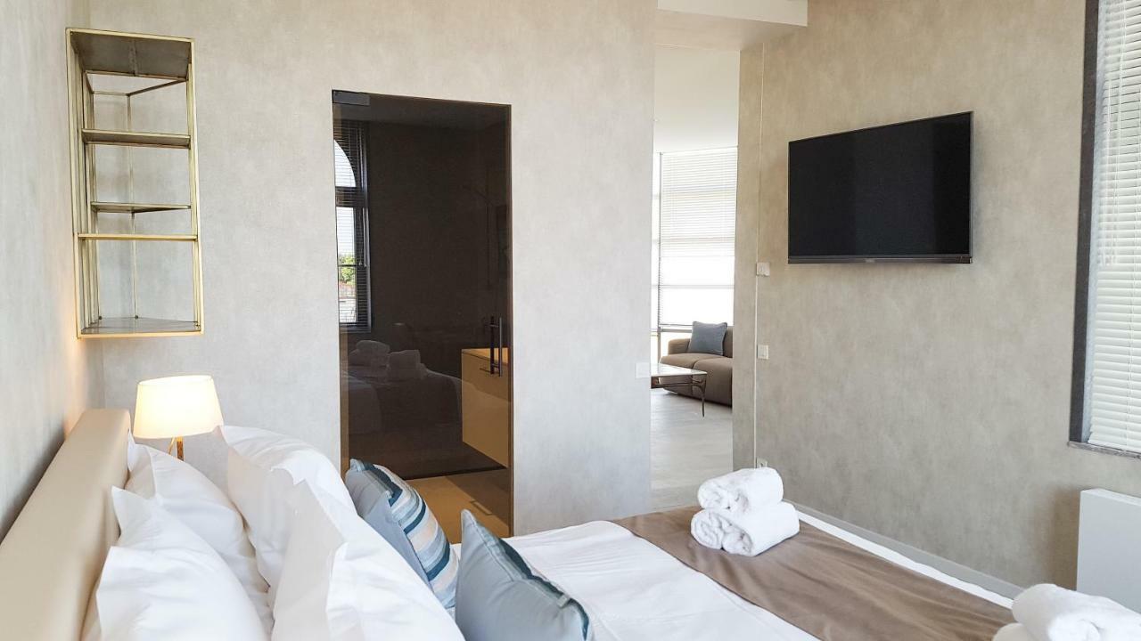 Hotel Acropolis " Op Het Sportiefste Park Van De Kust " ミデルケルケ エクステリア 写真